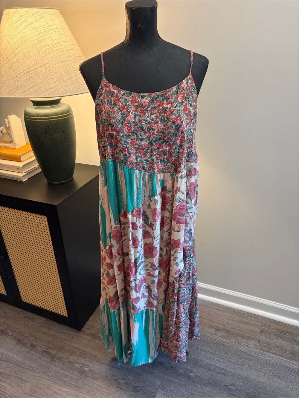 GiGiO Boho Floral Patchwork Print Trapeze Shift Dress Size Small Hippie Vacation